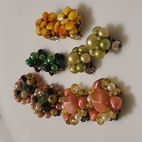 Vintage Lot of 5 Clip on Earrings - Picture 5 of 16